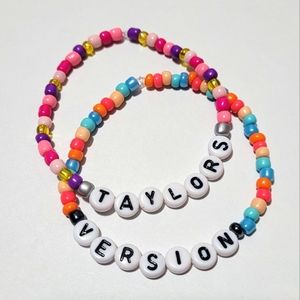TAYLOR SWIFT BRACELETS - Handmade